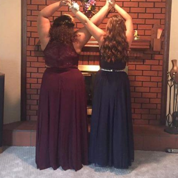 Two piece formal/prom gown - Picture 4 of 4